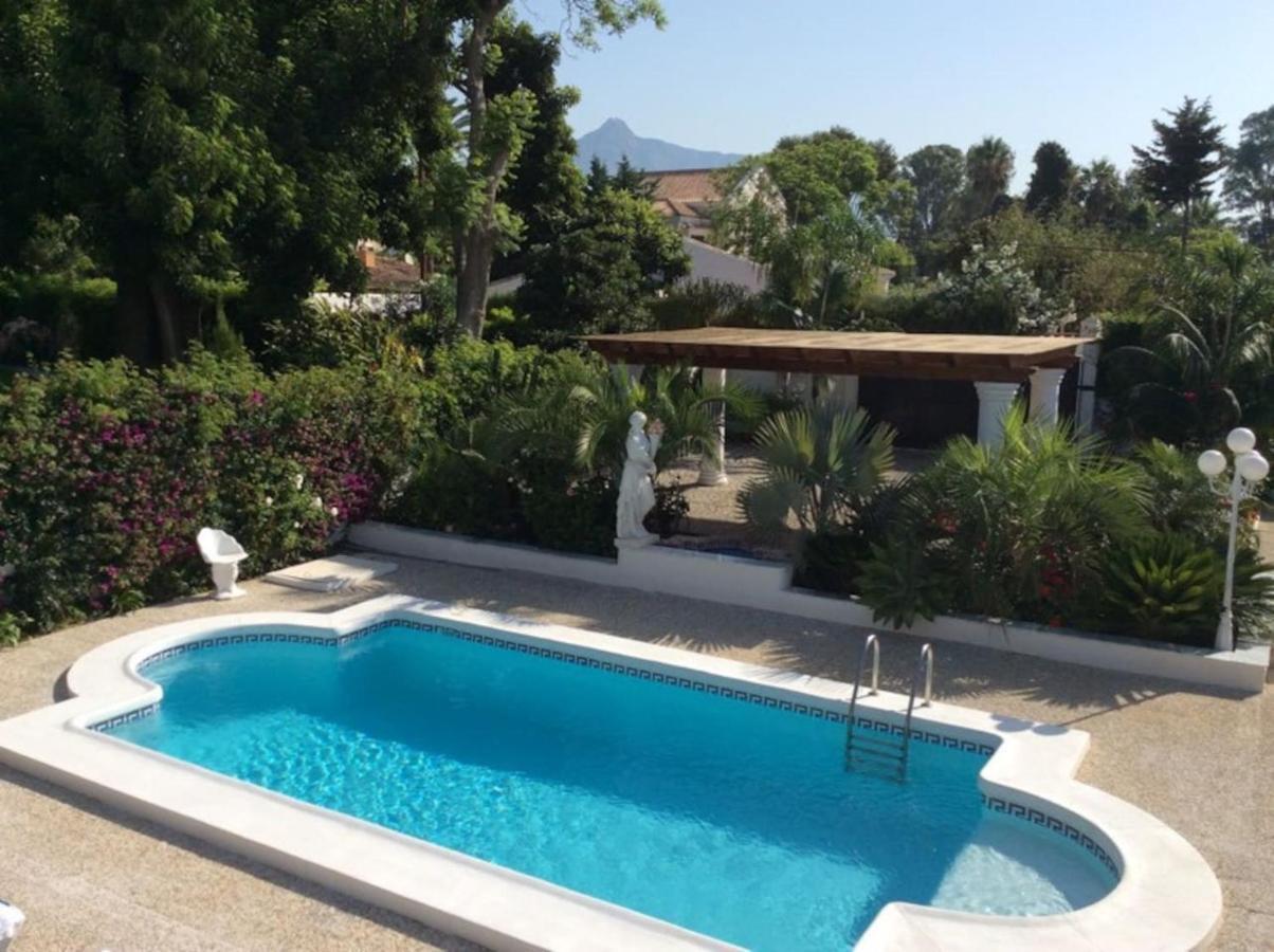 Exclusive villa Las Palmeras Puerto Banus, Marbella, Spain Bagian luar foto