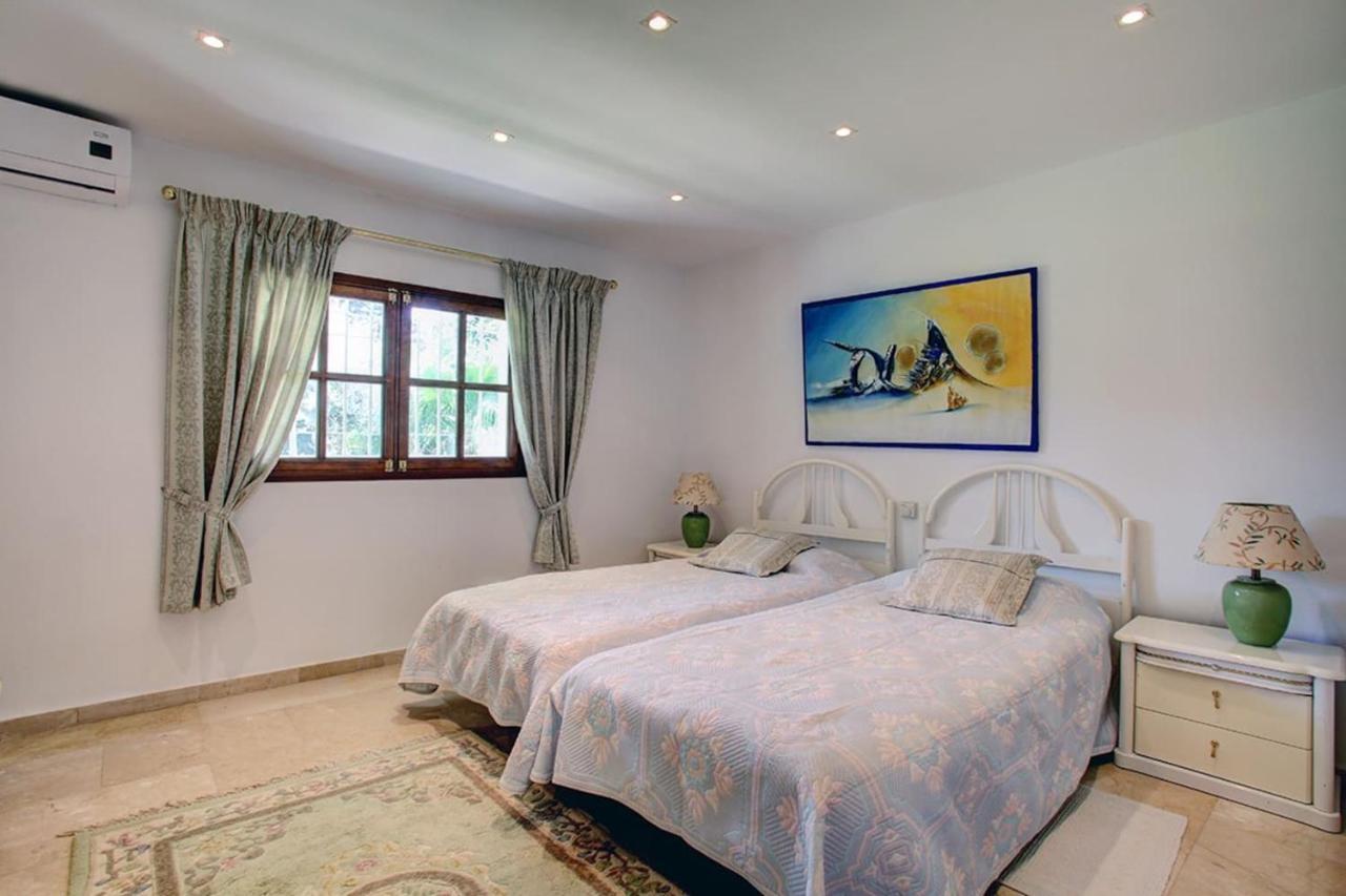 Exclusive villa Las Palmeras Puerto Banus, Marbella, Spain Bagian luar foto