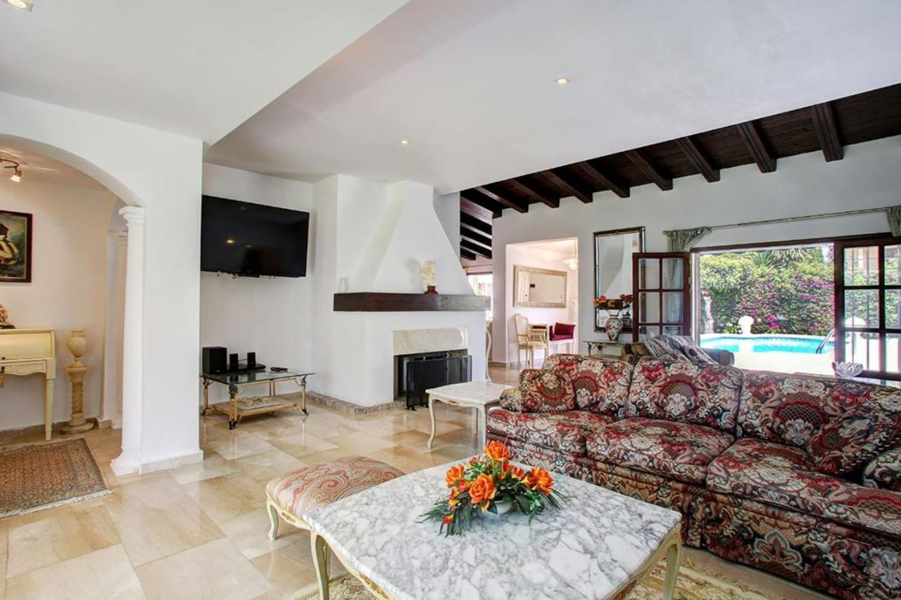 Exclusive villa Las Palmeras Puerto Banus, Marbella, Spain Bagian luar foto