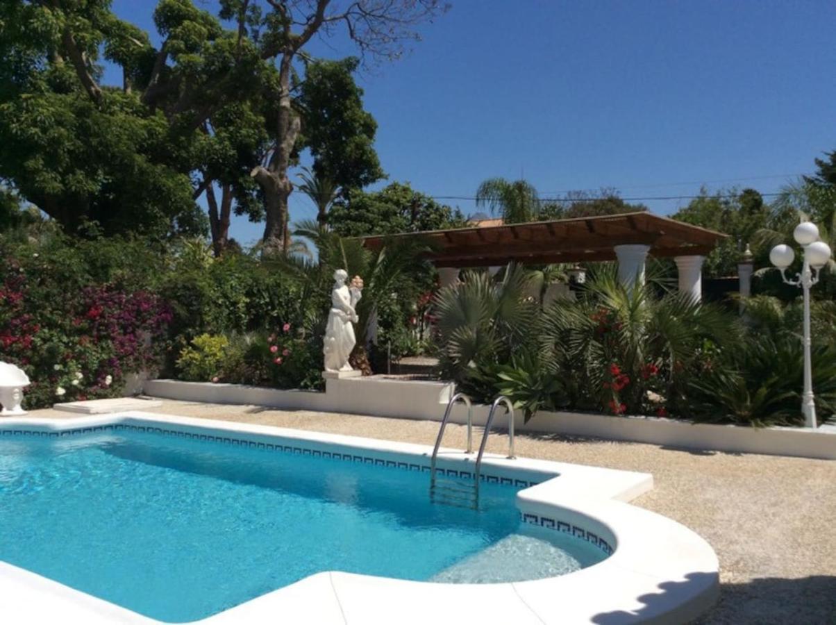 Exclusive villa Las Palmeras Puerto Banus, Marbella, Spain Bagian luar foto