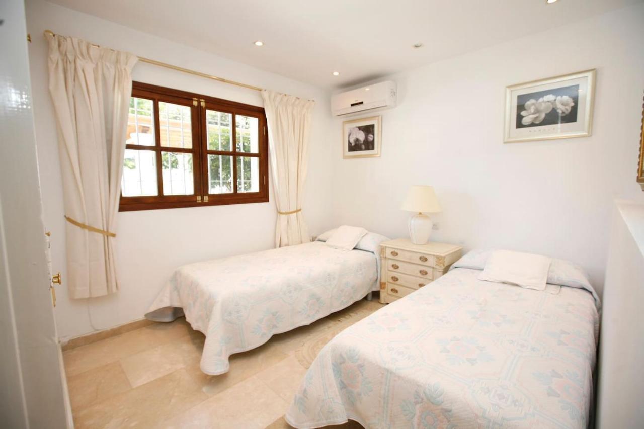 Exclusive villa Las Palmeras Puerto Banus, Marbella, Spain Bagian luar foto